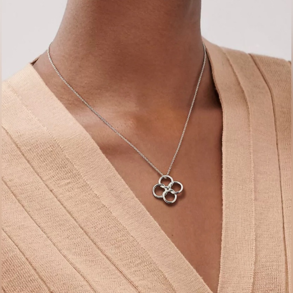 Tiffany & Co.Elsa Peretti Quadrifoglio Clover 925 Sterling Silver 16”Necklace